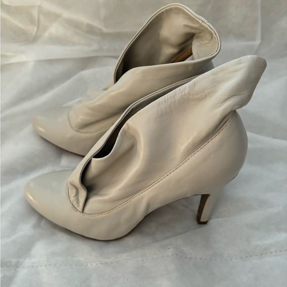Report Lite Beige Anke Booties - Picture 3 of 5